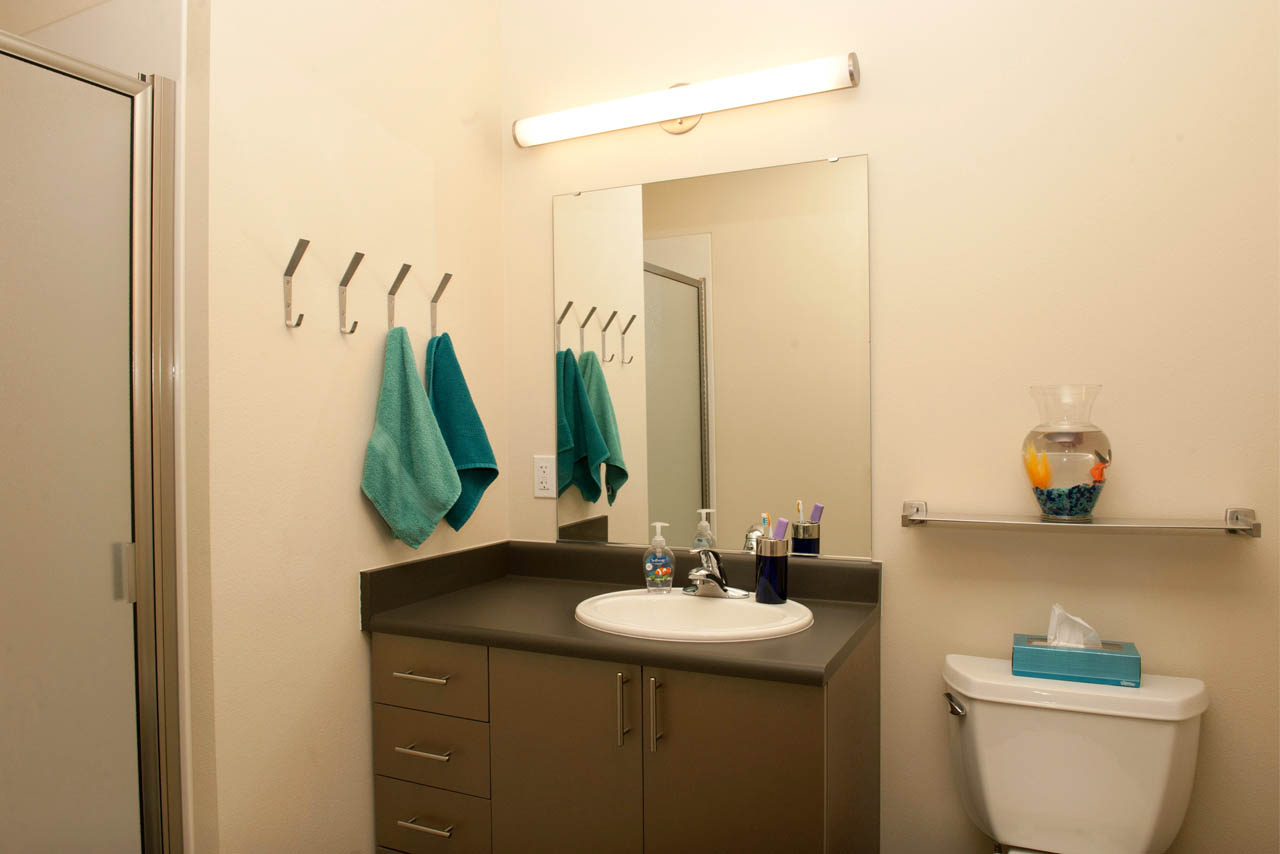 Lander Hall - UW HFS