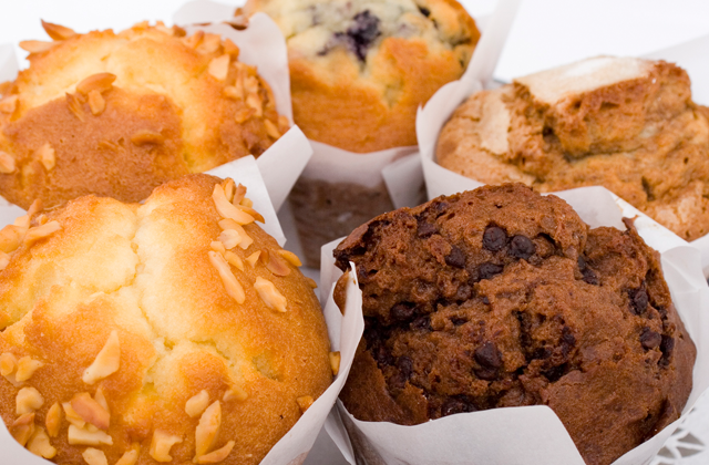 5 assorted muffins