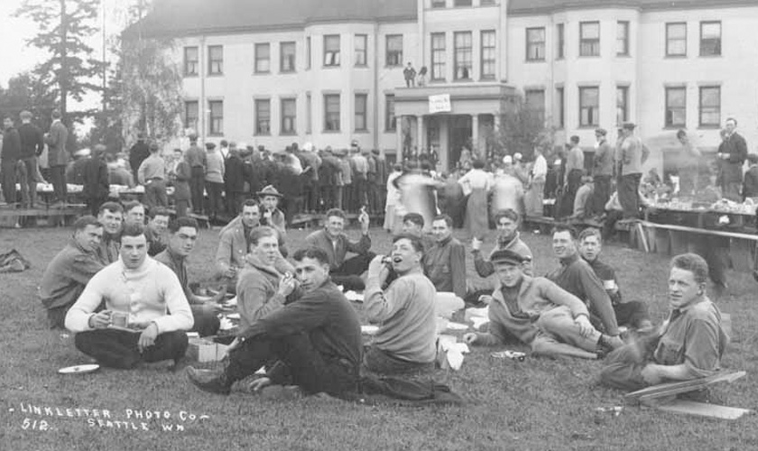 1914 Campus Day at UW