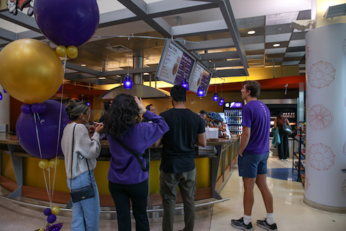 Dawg-bites_opening_20230926_news-page.jpg