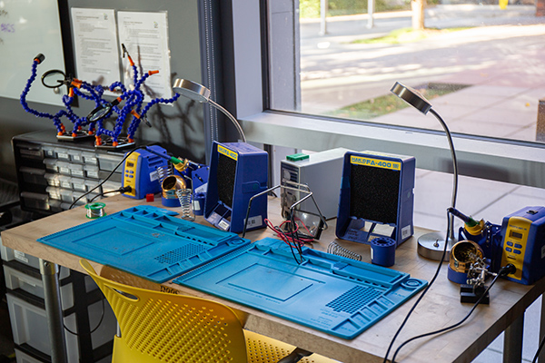Area01 table full of gadgets in the Dabble Lab