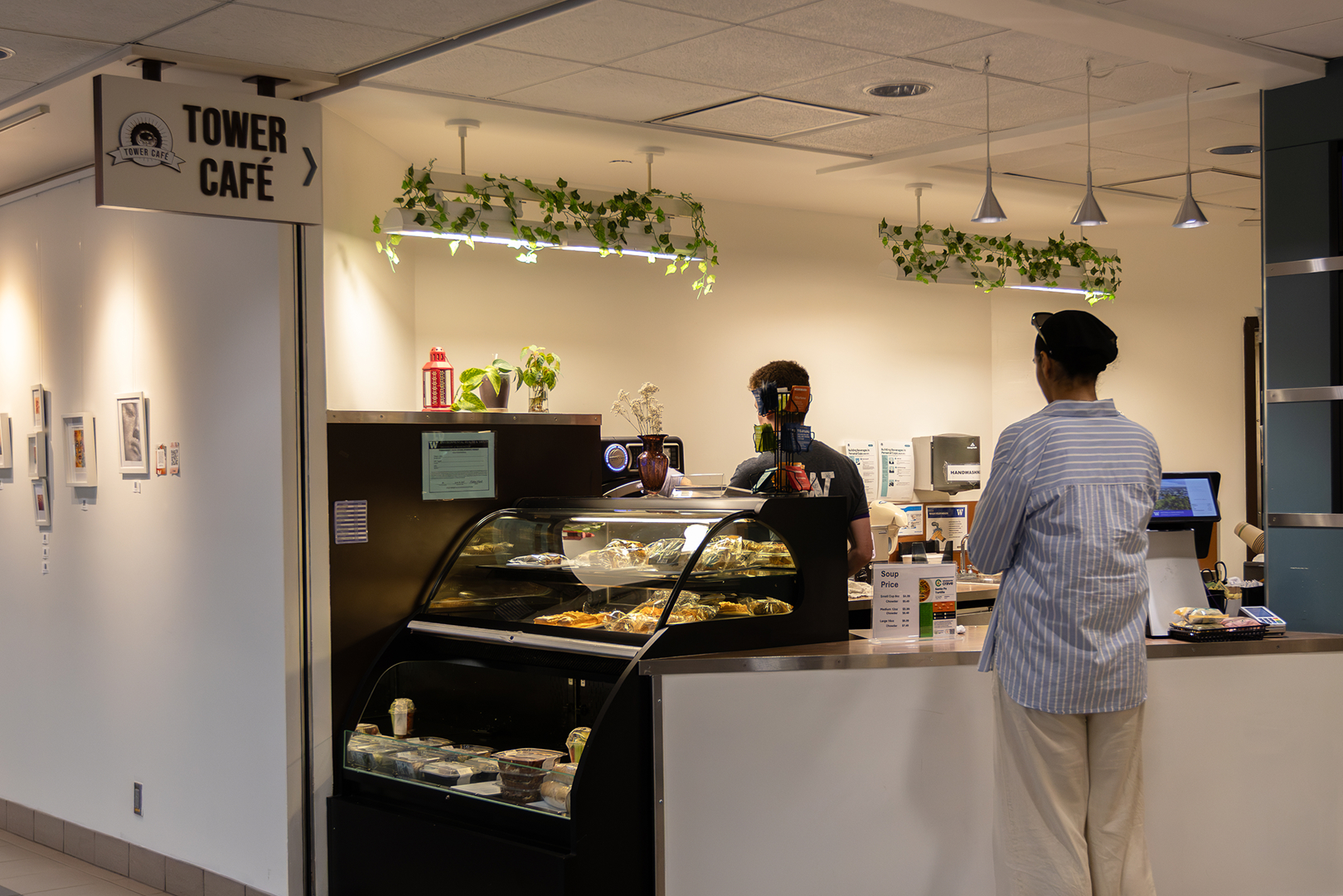 Image of dining location Tower Café