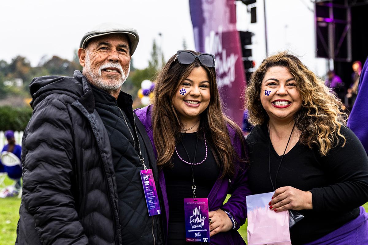 UW Student with Parents
